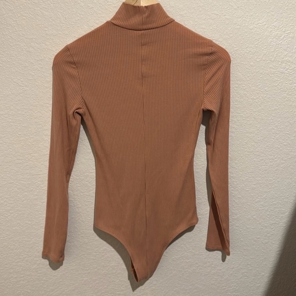 Reformation Ribbed Tan Bodysuit - Picture 5 of 6